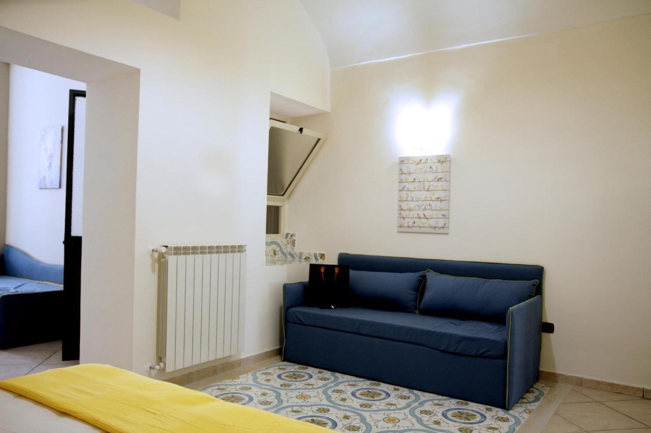 Giulia'S House Apartments Сант'Антоніо-Абате Екстер'єр фото